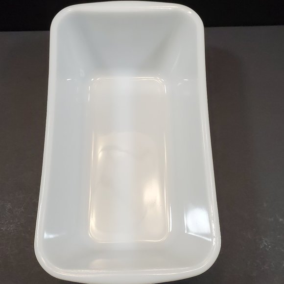 Westinghouse White Lidded Refrigerator Dish Food Storage Dish with Domed Lid - Picture 6 of 11